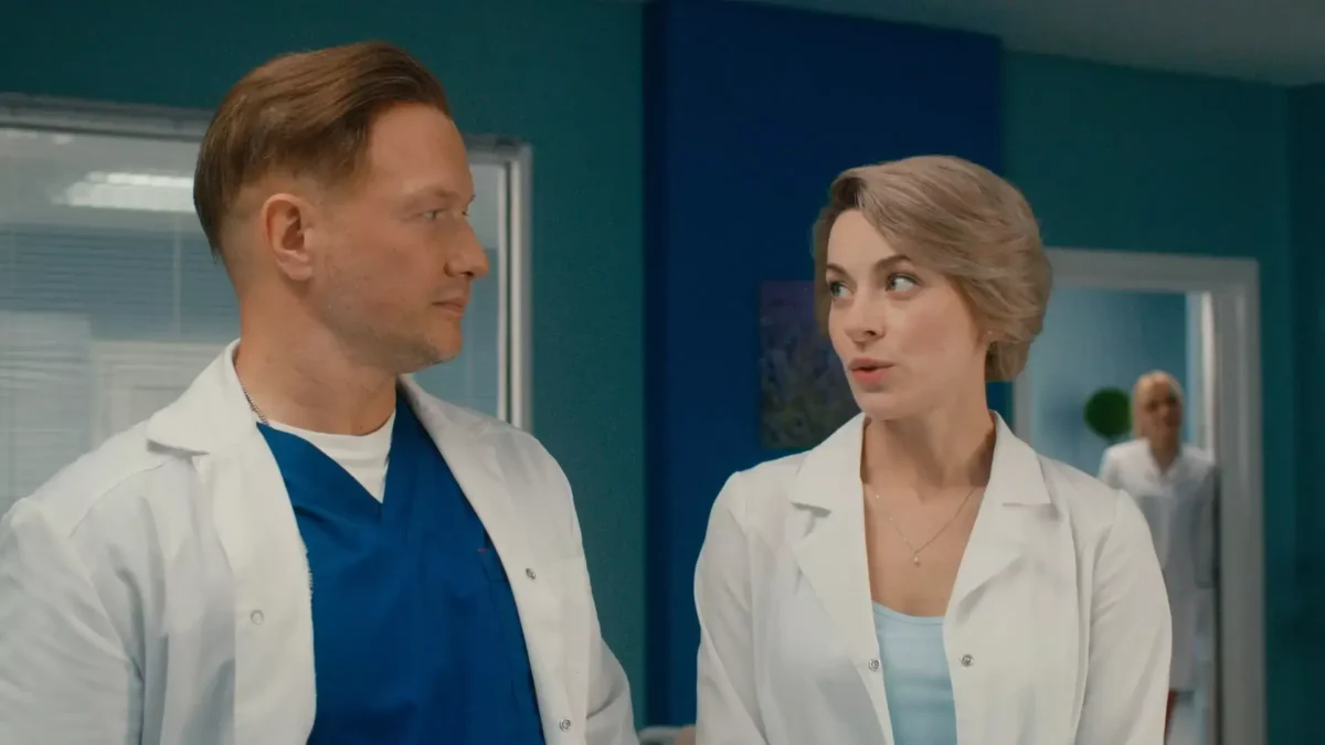 Момент из трейлера сериала Акушер